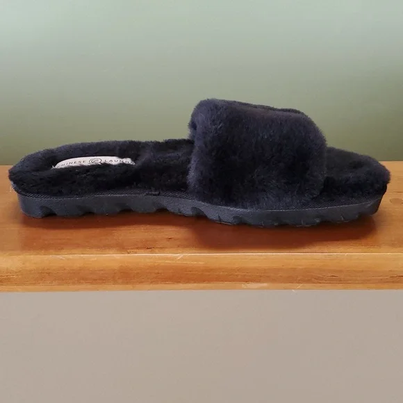 Chinese Laundry slippers - Picture 5 of 8